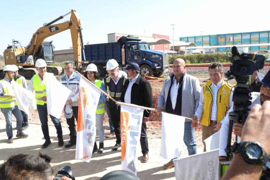 Dan banderazo de inicio de obras de Línea 4 del Tren Ligero de Guadalajara