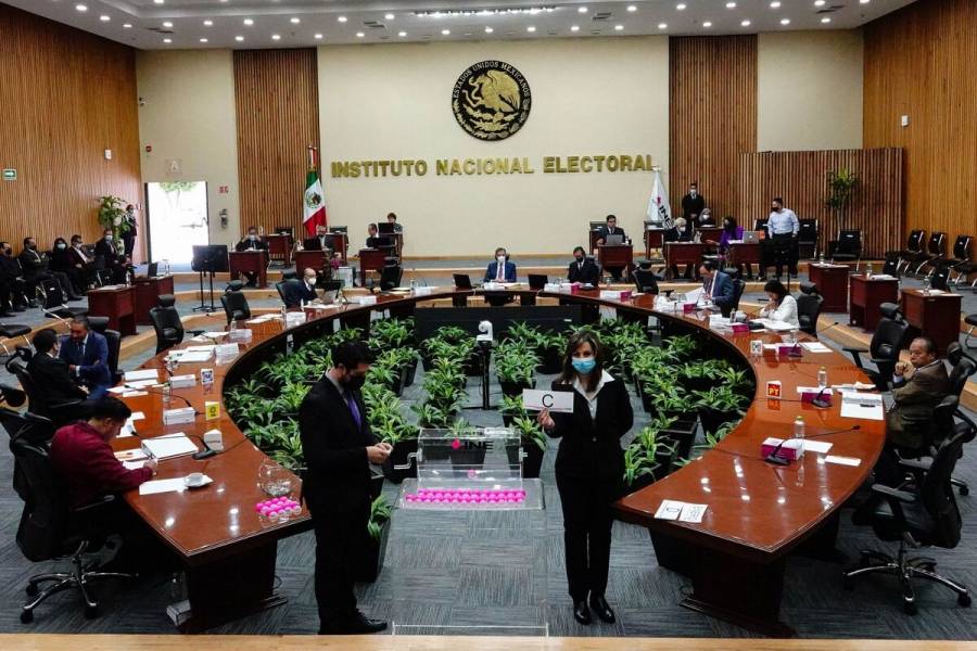 Morena busca hacerse de consejeros electorales afines, advierte oposición en San Lázaro