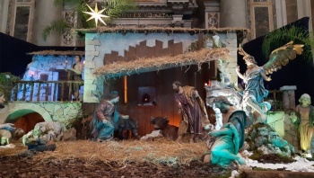Ayuso sobre la Navidad: ¿Nos asombra el mensaje de que ha nacido Cristo?