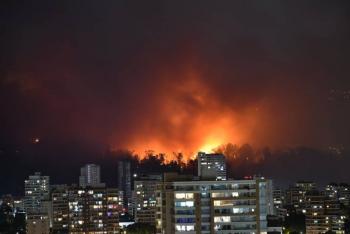M&aacute;s de 200 viviendas afectadas por incendio en Vi&ntilde;a del Mar, en Chile
