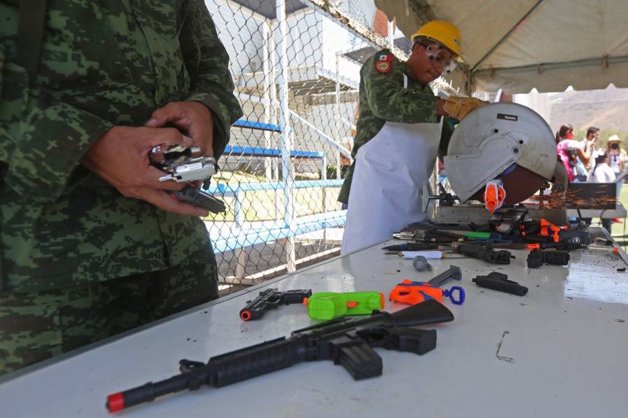 Profeco destruirá 716 juguetes que son réplicas de armas de fuego