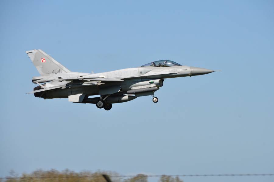 China usó 71 aviones de combate en ejercicios militares el fin de semana, según Taiwán