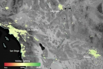 Las luces navide&ntilde;as se ven desde el espacio