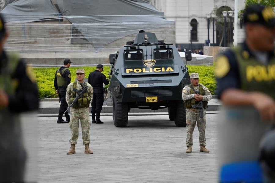 Detienen en Perú a tres generales por pagos para ascender en caso que salpica a Pedro Castillo