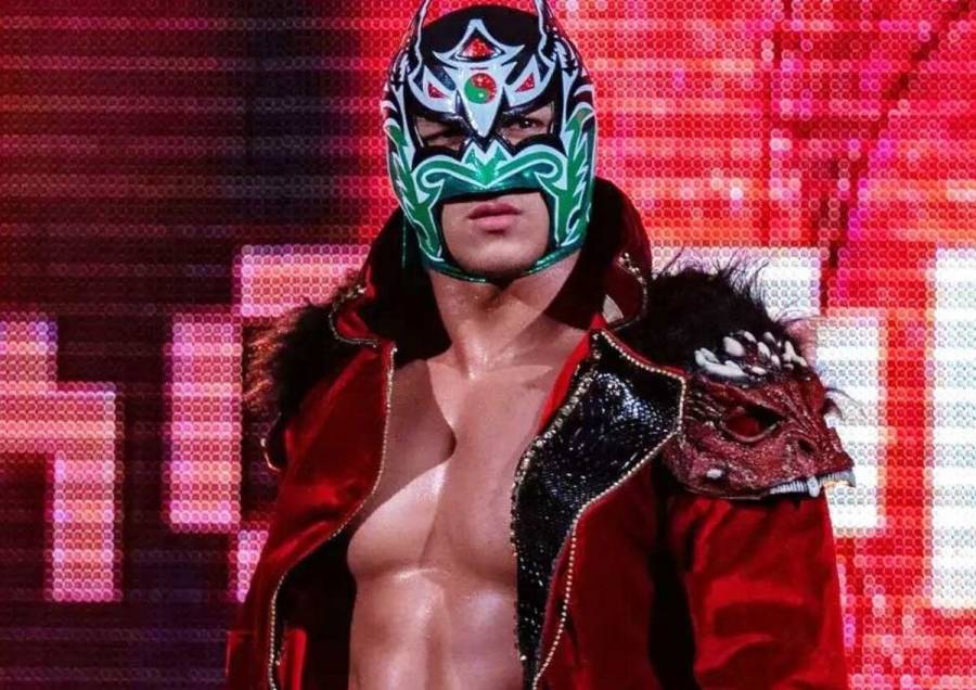 Dragon Lee anuncia firma con WWE tras destronar a FTR