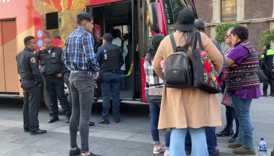 Mujer de 58 a&ntilde;os sufre infarto en Turib&uacute;s y muere a bordo en CDMX