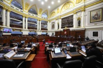 Congreso de Per&uacute; aprueba moci&oacute;n de rechazo a 'intromisi&oacute;n' de AMLO