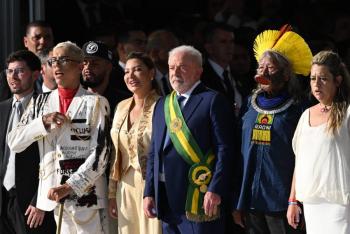 Lula da Silva tom&oacute; posesi&oacute;n como presidente de Brasil