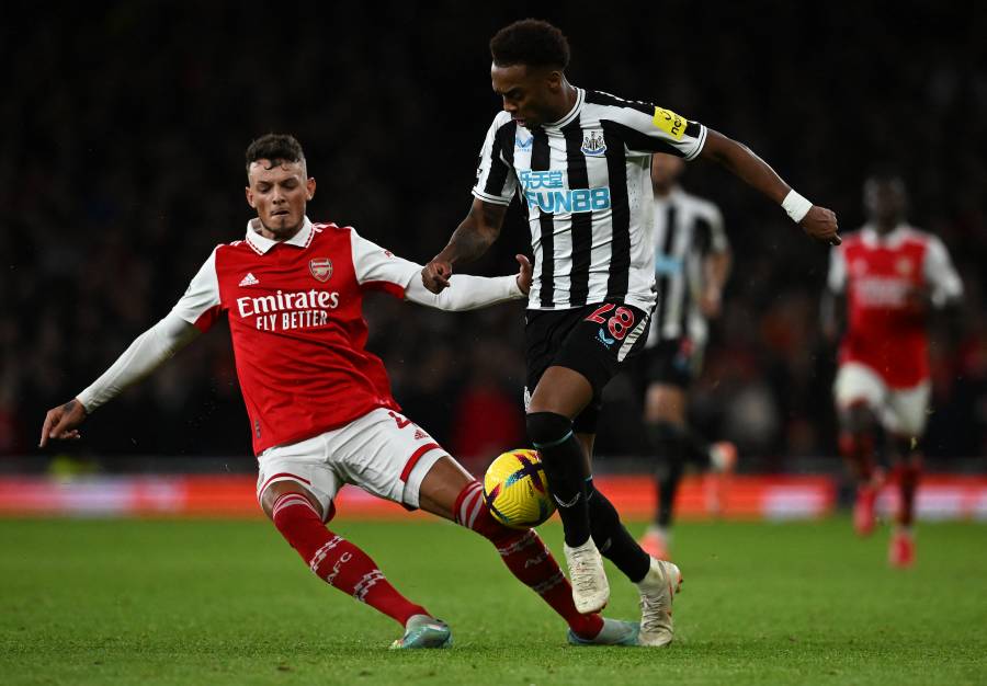 Arsenal y Newcastle se neutralizan; Manchester United sigue en racha