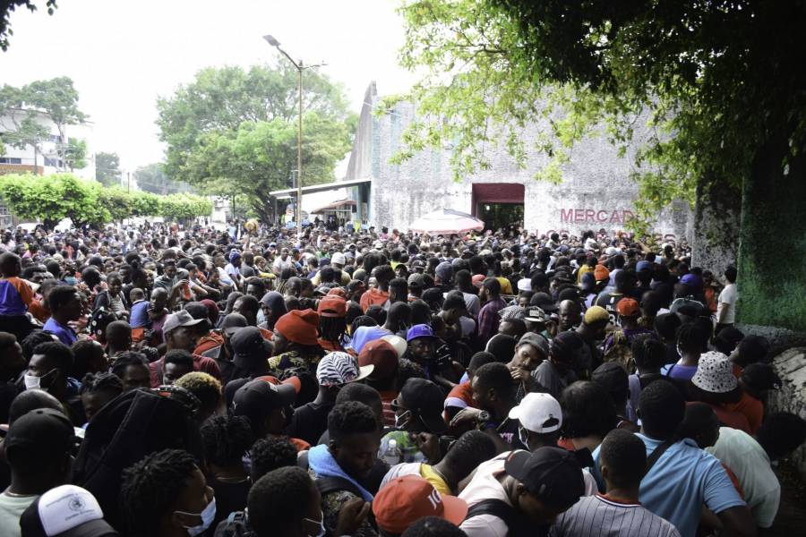 Chiapas: migrantes colapsan las oficinas del Inami en Tapachula