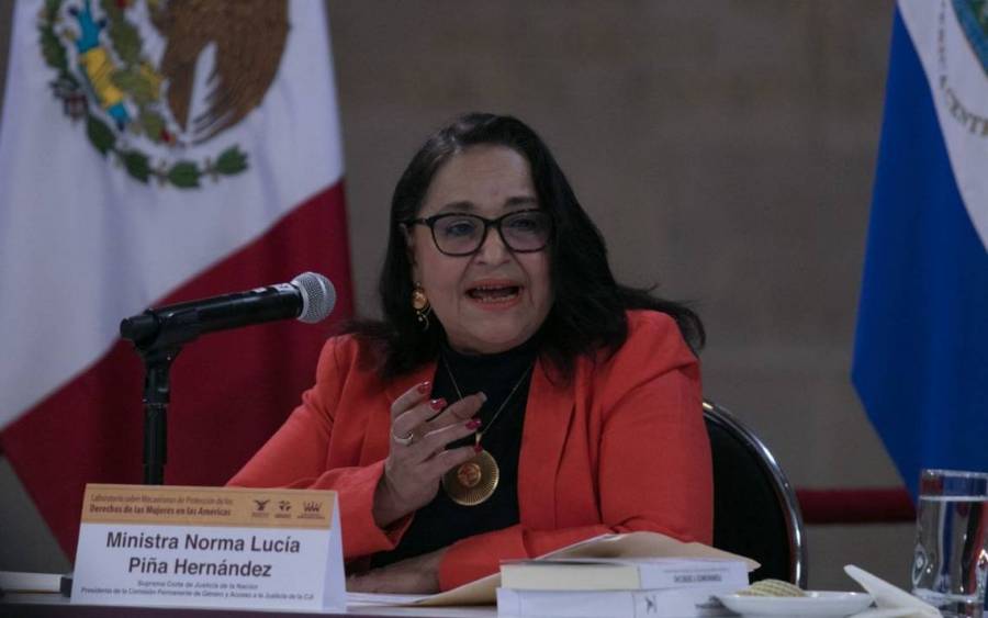 Sánchez Cordero y José Ramón Cossío, felicitan a Norma Lucía Piña