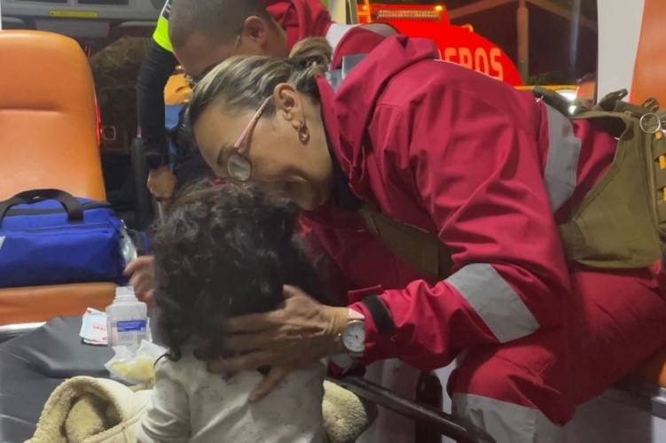 Encuentran a bebita abandonada en el centro de Guadalajara