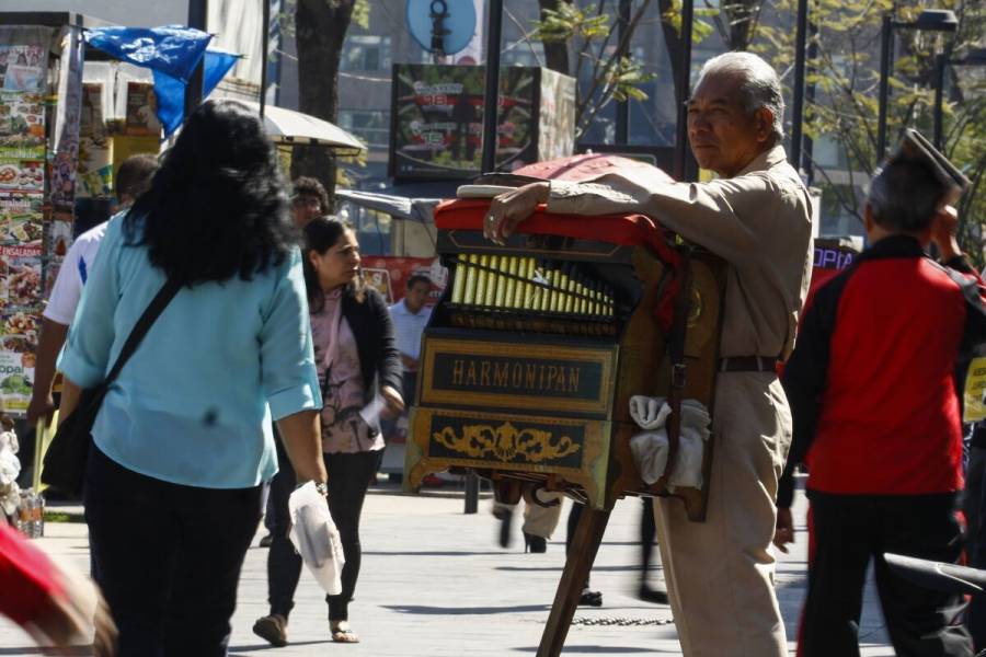 Expiden licencias para trabajadores no asalariados de la CDMX