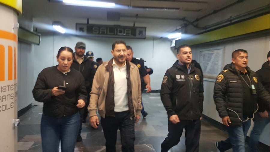 “Al parecer hay una persona fallecida”: Martí Batres, tras accidente en el Metro