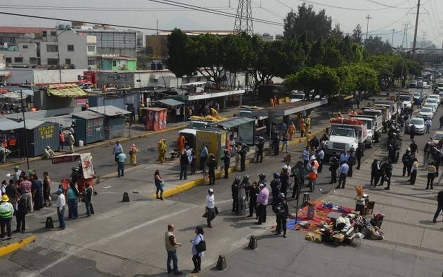 Aseguran que ambulantaje impidió que servicios de emergencia se aproximaran al accidente de Línea 3