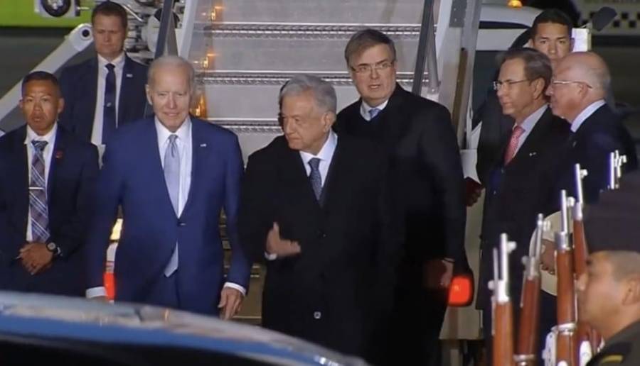 AMLO recibe a Biden en el AIFA