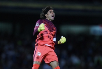 Esto piensa la prensa italiana de Guillermo Ochoa