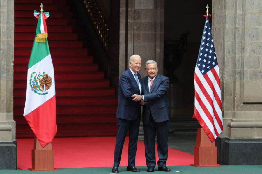AMLO pide a Biden poner fin a 