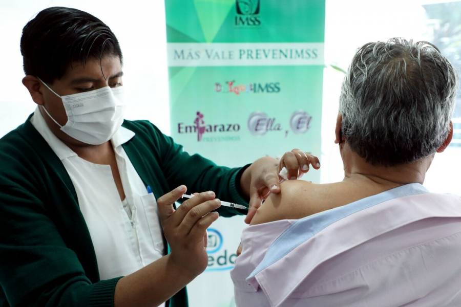 Cobertura de vacunación contra influenza alcanza 74.6%; supera meta sectorial