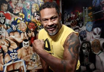 Muere Black Warrior, leyenda de la lucha libre mexicana, a los 54 a&ntilde;os