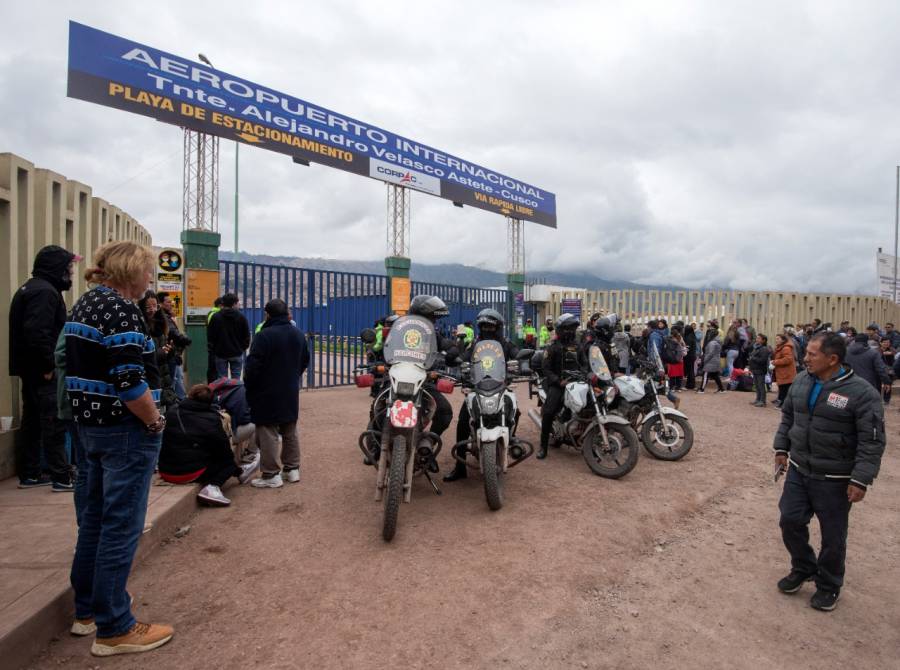 Cierran aeropuerto de Cusco, meca del turismo, ante amenazas de ser tomado por manifestantes