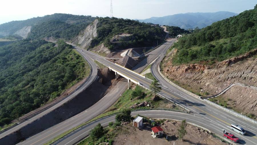 Avanza la construcción de la carretera Oaxaca-Tehuantepec