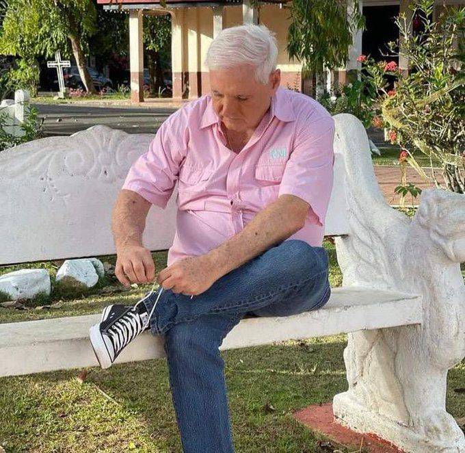 Hijos de ex presidente de Panamá serán detenidos si vuelven al país