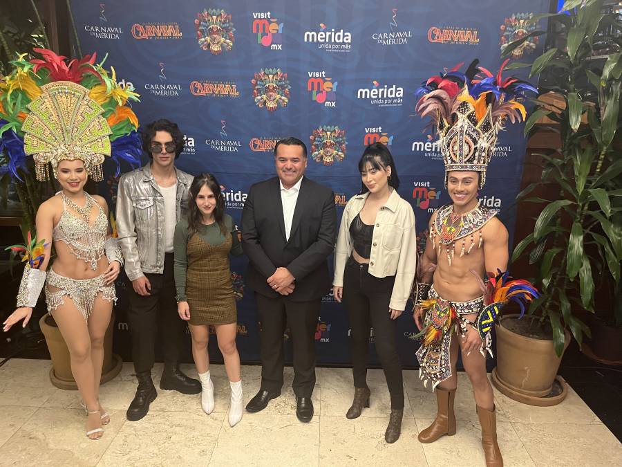 Renán Barrera presenta la cartelera artística y de eventos del Carnaval más seguro del país