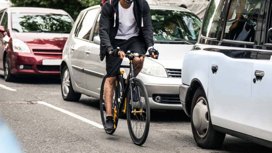 Automovilista que golpeó a ciclista en CDMX es exhibido en redes