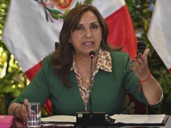 Presidenta de Per&uacute; pide que las protestas en Lima sean en paz y calma