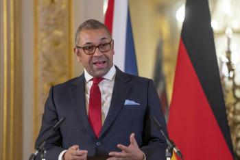 Reino Unido advierte a Rusia que respaldar&aacute; a Ucrania 