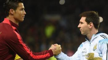 Subastan entrada para ver jugar a Messi y Cristiano