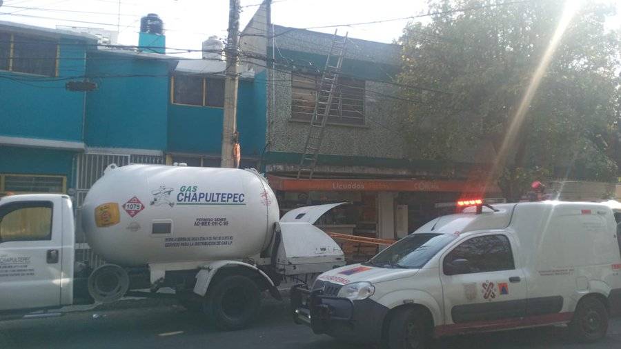 CDMX: Repartidor de gas, muere tras caer de azotea en Viaducto