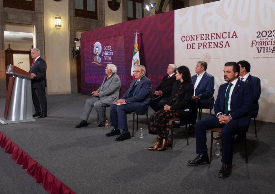 AMLO celebra 80 aniversario del IMSS