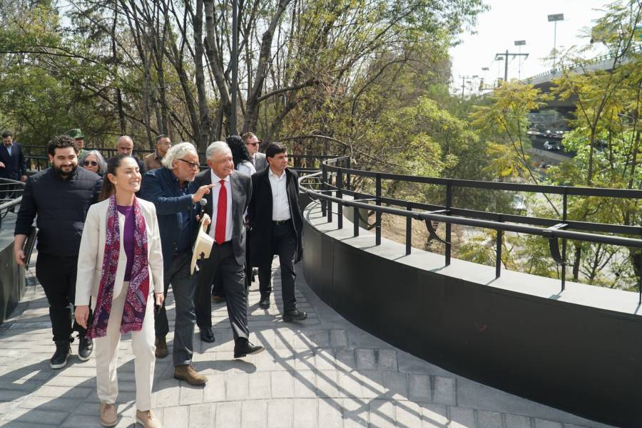 AMLO inaugura Calzada Flotante y Centro de Cultura Ambiental en Chapultepec