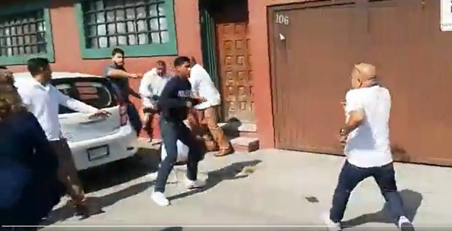 Vendedor de Tacos al pastor es golpeado por inspectores en Morelos