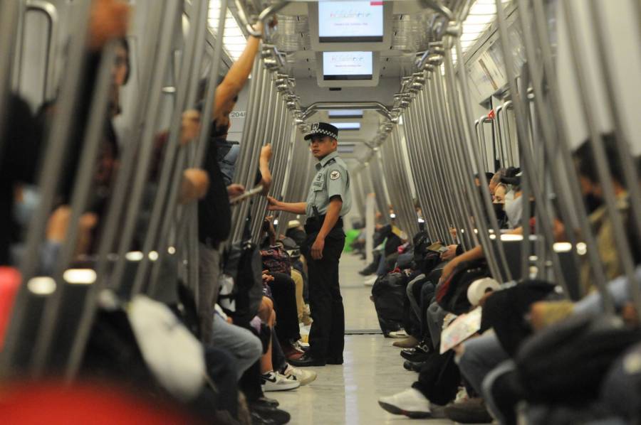 Destaca Sheinbaum reducción de robos en el Metro gracias a la Guardia Nacional