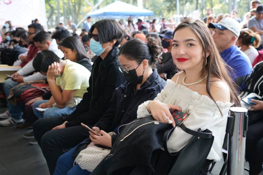 Suma la CDMX, 100 mil beneficiarios de Jóvenes Construyendo el Futuro