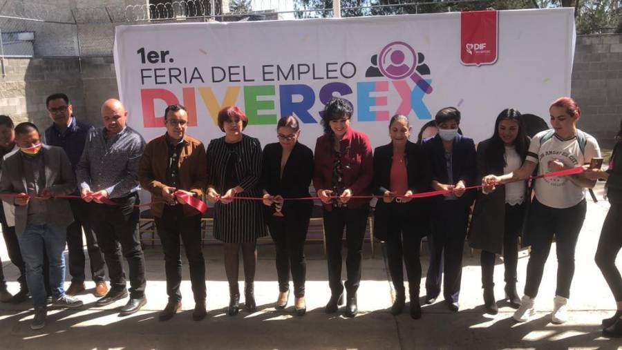 Realizan primera Feria de Empleo Diversex