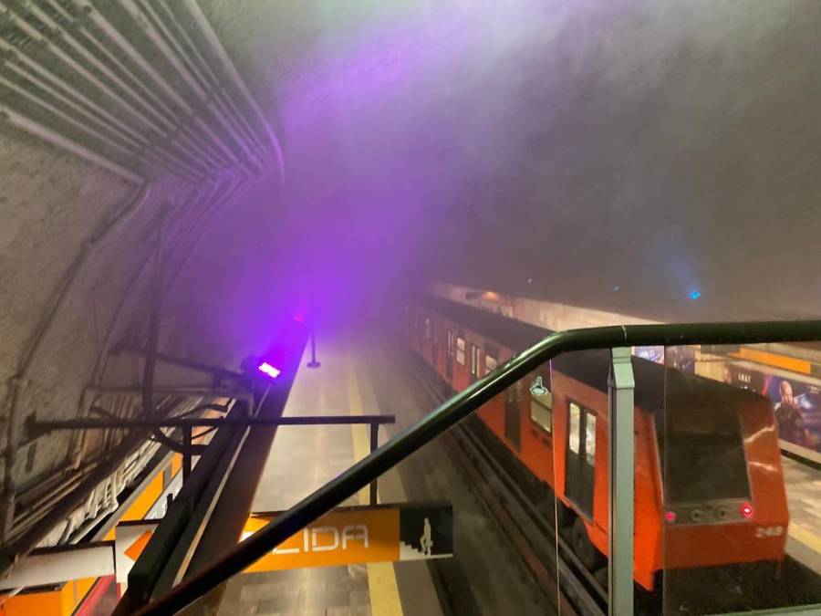 Reportan personas graves, tras corto circuito en Línea 7 del Metro; Lía Limón hace presencia