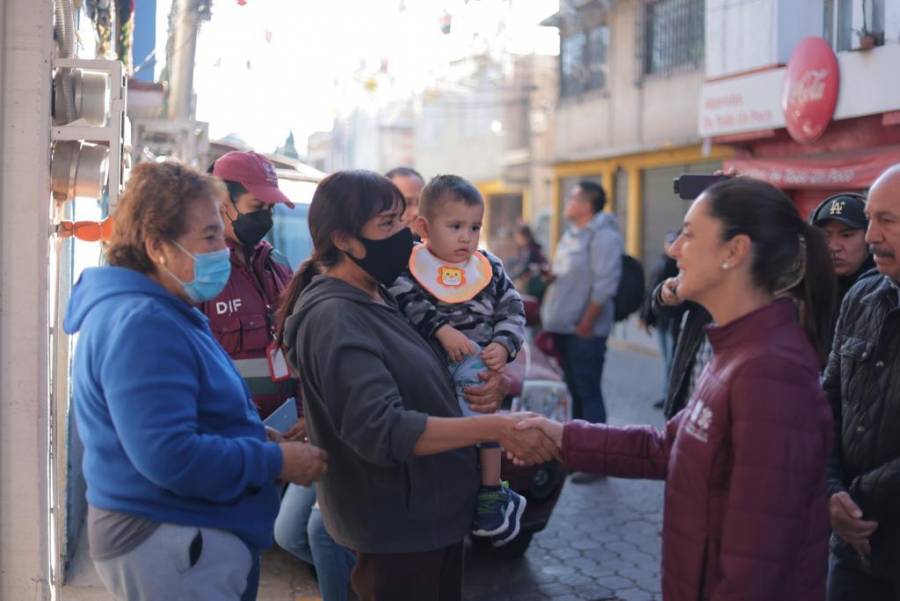 Sheinbaum visita el barrio de Zapotla en Iztacalco