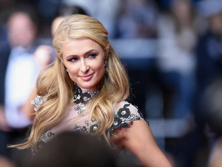 Paris Hilton anunció llegada de su primer bebé con tierna foto