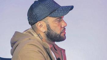 Se le insinuaba a la madre de mi hija: Pipi Estrada, respecto a la traici&oacute;n que dice, cometi&oacute; Dani Alves a su persona siendo amigos