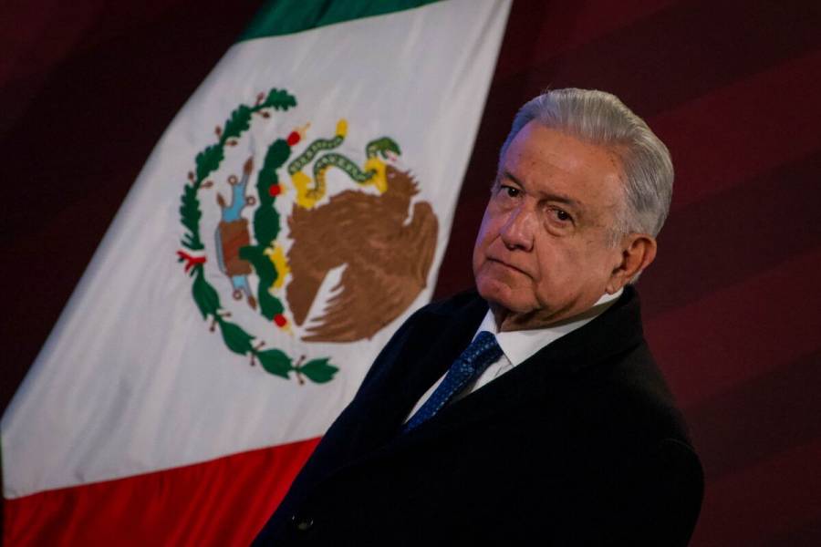 Gobierno podría transferir deuda de Pemex a Hacienda para ayudarle a pagar: AMLO