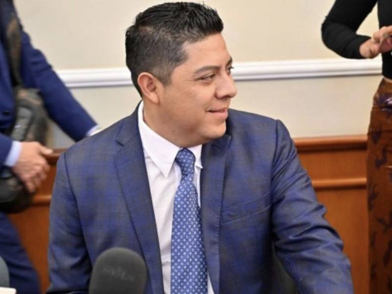 Ricardo Gallardo exigirá la transparencia en todas las dependencias de su administración