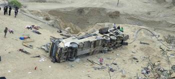 Al menos 24 muertos en accidente de autob&uacute;s en Per&uacute;