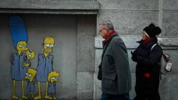 Los Simpson aparecen en mural de Milán en una representación de víctimas del holocausto