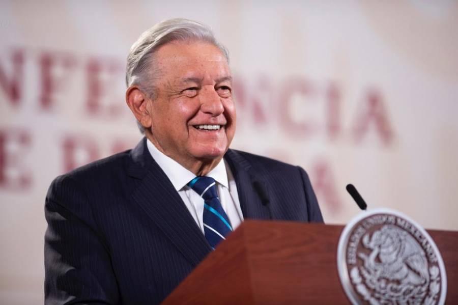 AMLO asegura que continuará con su propuesta de cabotaje aéreo en país