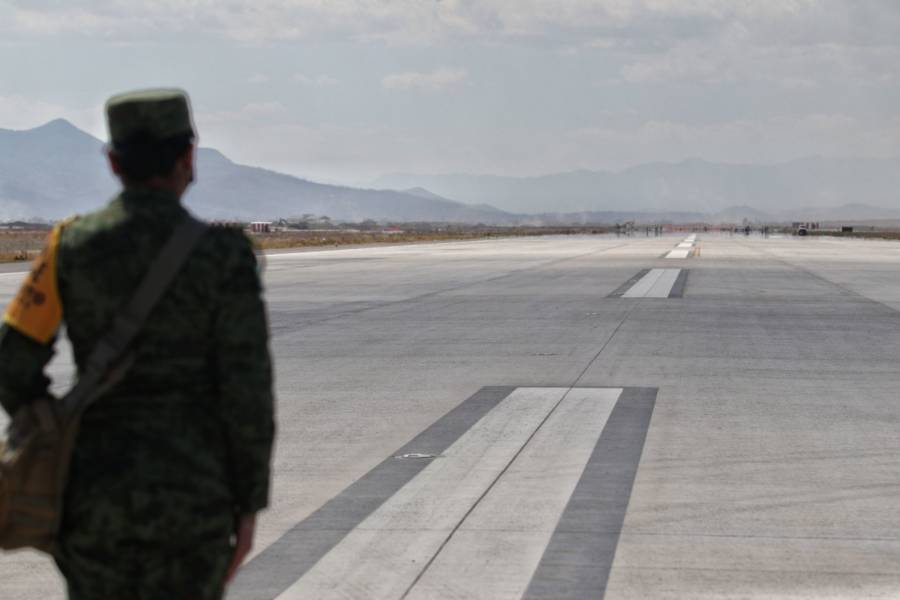 Marchan pilotos por reforma a la Ley de Aviación