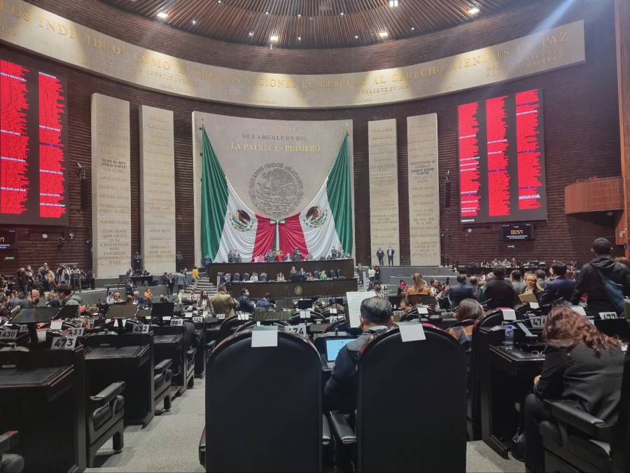 Solicitan remoci&oacute;n de Creel “por atropellar derechos de legisladores”